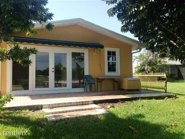 7185 Bobalink Ct - Photo 2 of 7