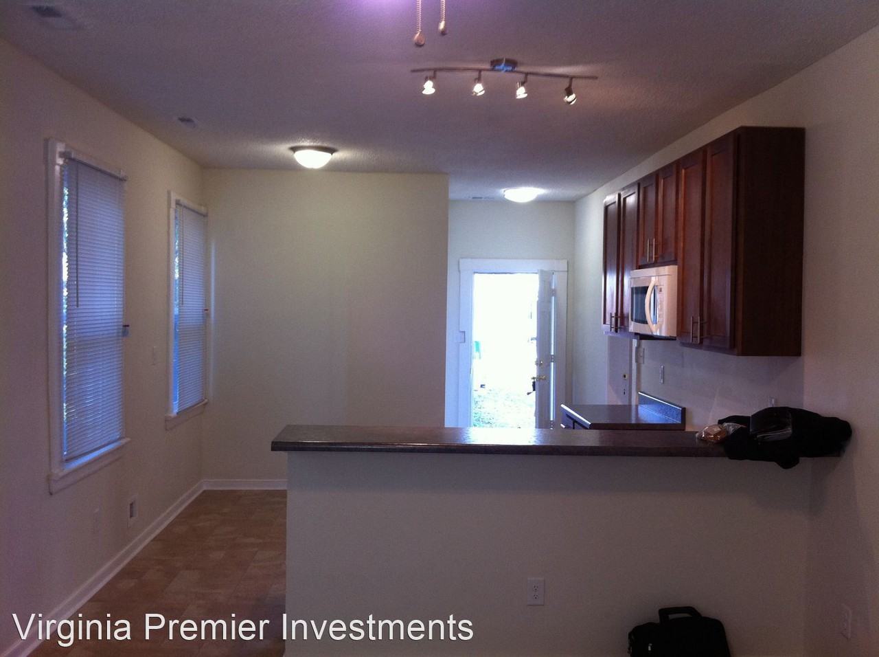 1310 N 38th St - Photo 3 of 12