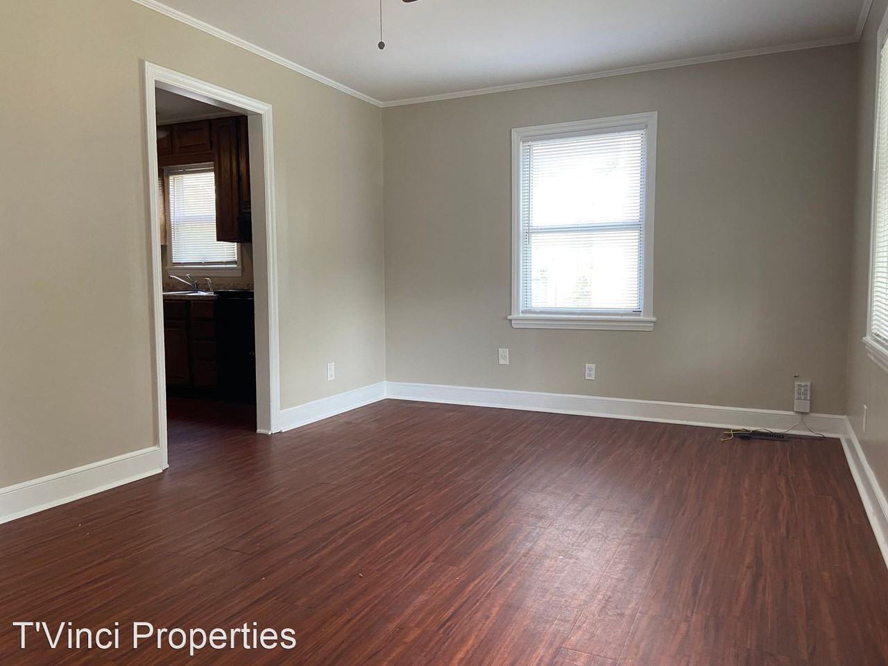 916 Sevier St - Photo 3 of 11