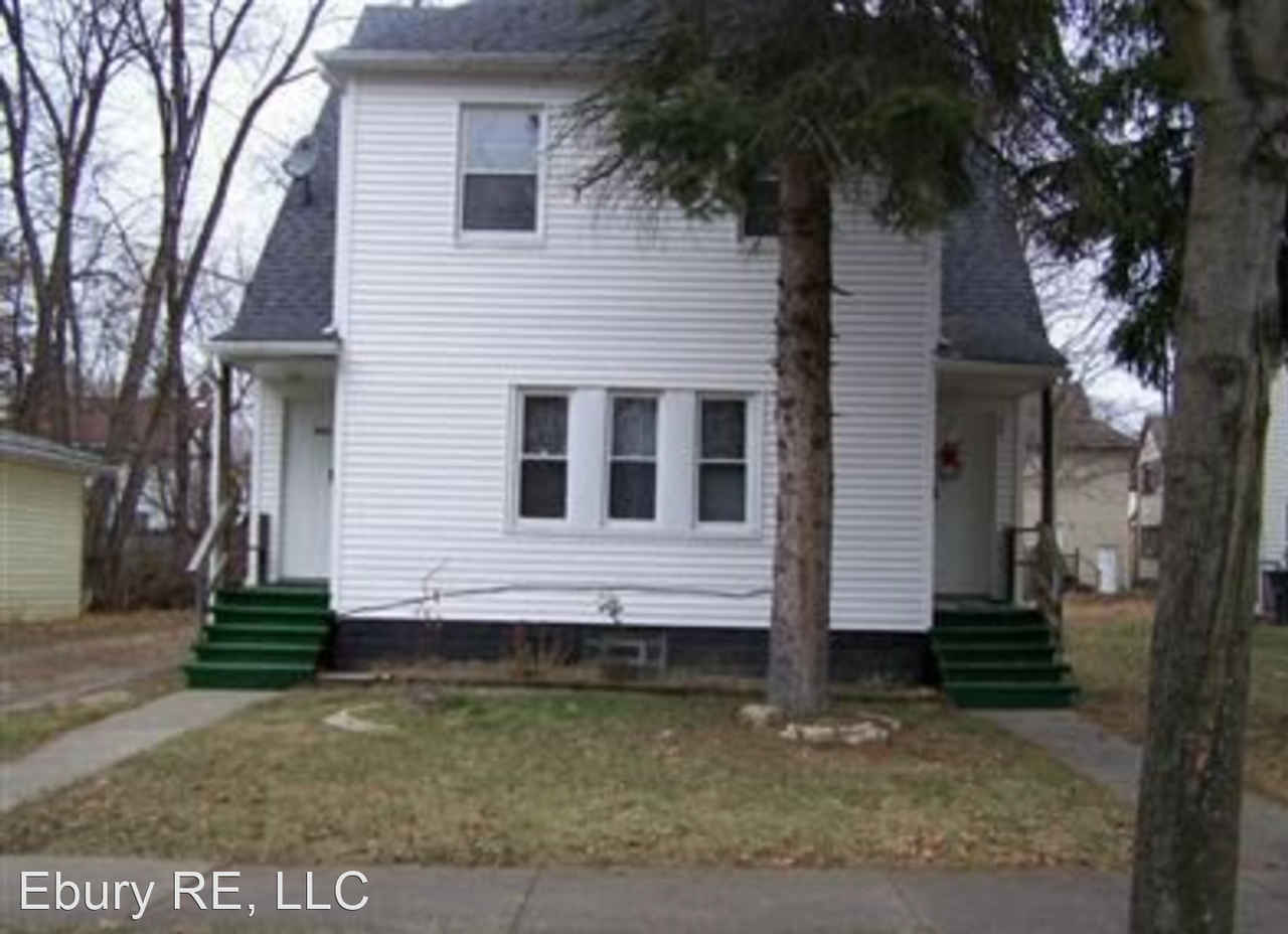 897-899 Stadelman Avenue Summit County - Photo 2 of 8