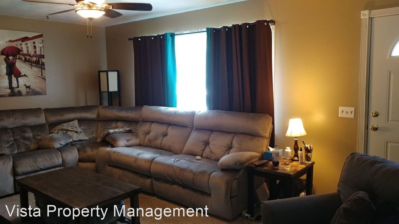 28 Marilou Dr - Photo 3 of 22