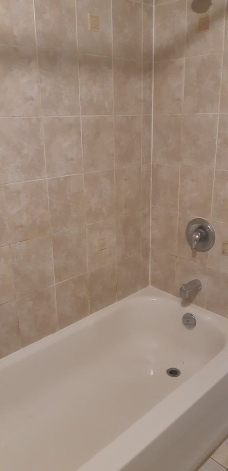 4588 Regents Terr - Photo 3 of 7