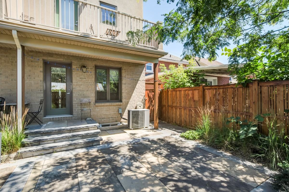 32 Léonard Avenue - Photo 2 of 2