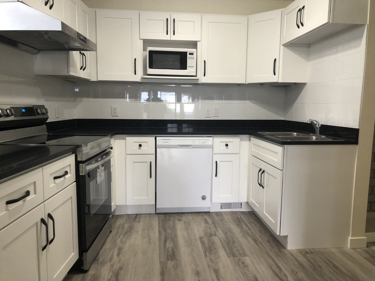 2233 Brisco Court - Photo 3 of 9