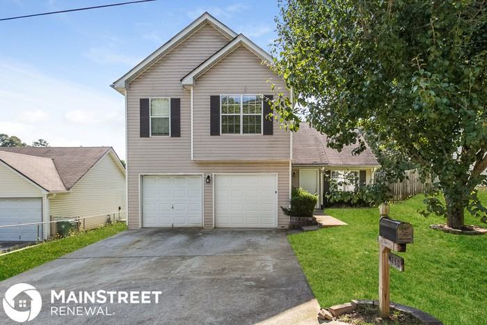 4290 Ward Bluff Ct - Photo 2 of 16