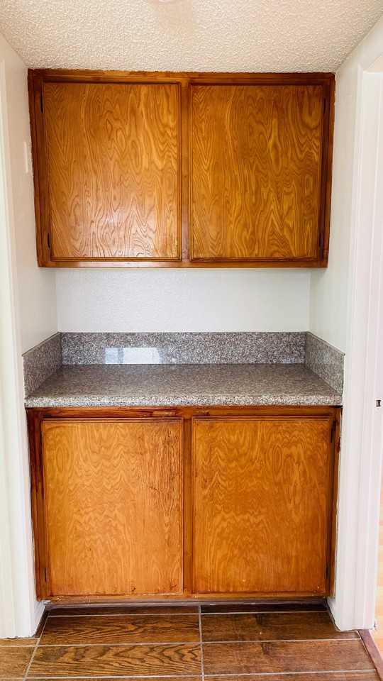$2155 - Photo 2 of 38