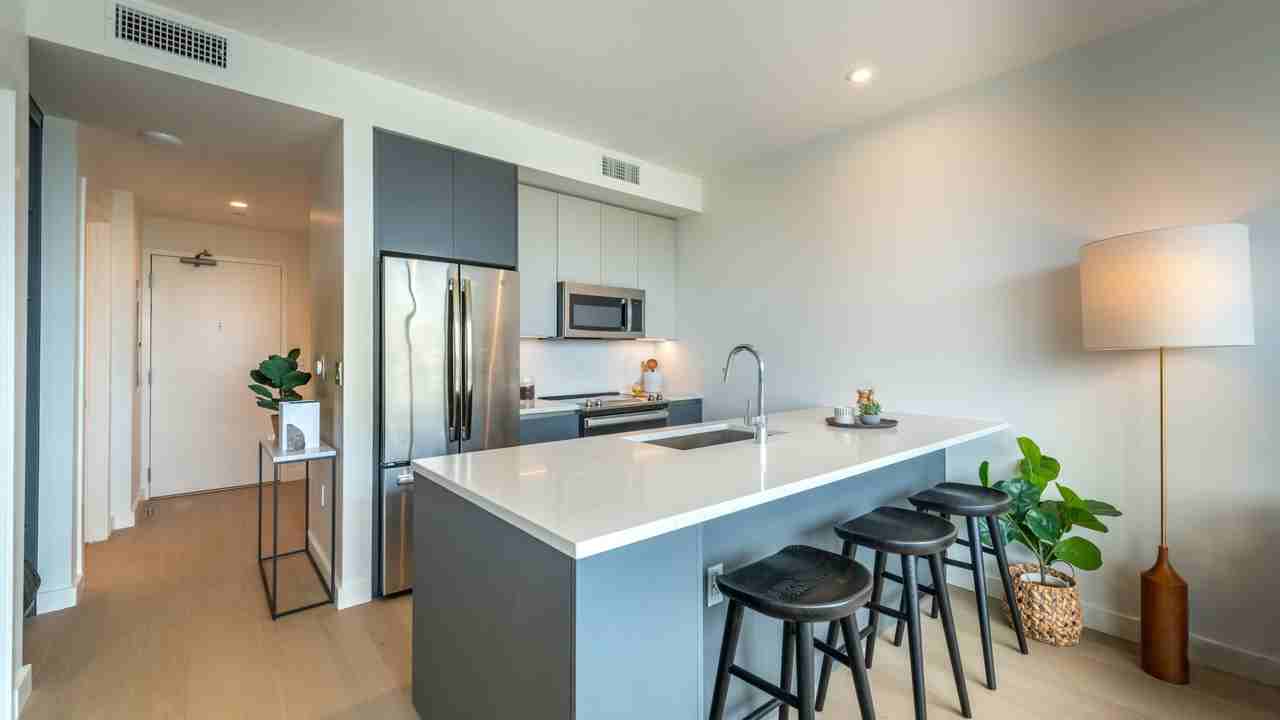 6050 North Central Expressway - Photo 3 of 8