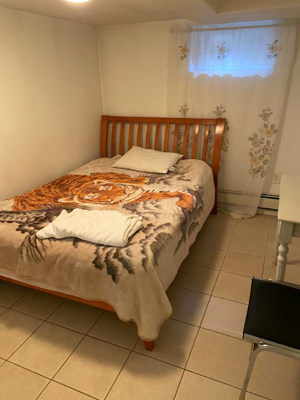 8419 149th St - Photo 3 of 6