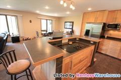 17048 Dimaggio St NE - Photo 3 of 15