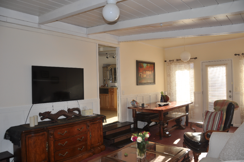 93 E Duane Ave - Photo 3 of 4