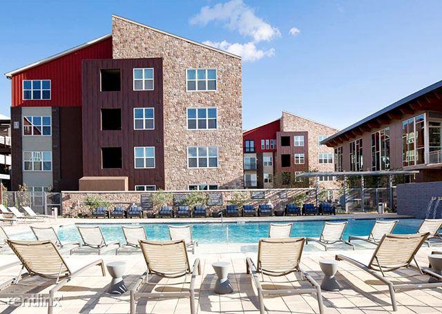 6501 Meyer Way - Photo 3 of 36