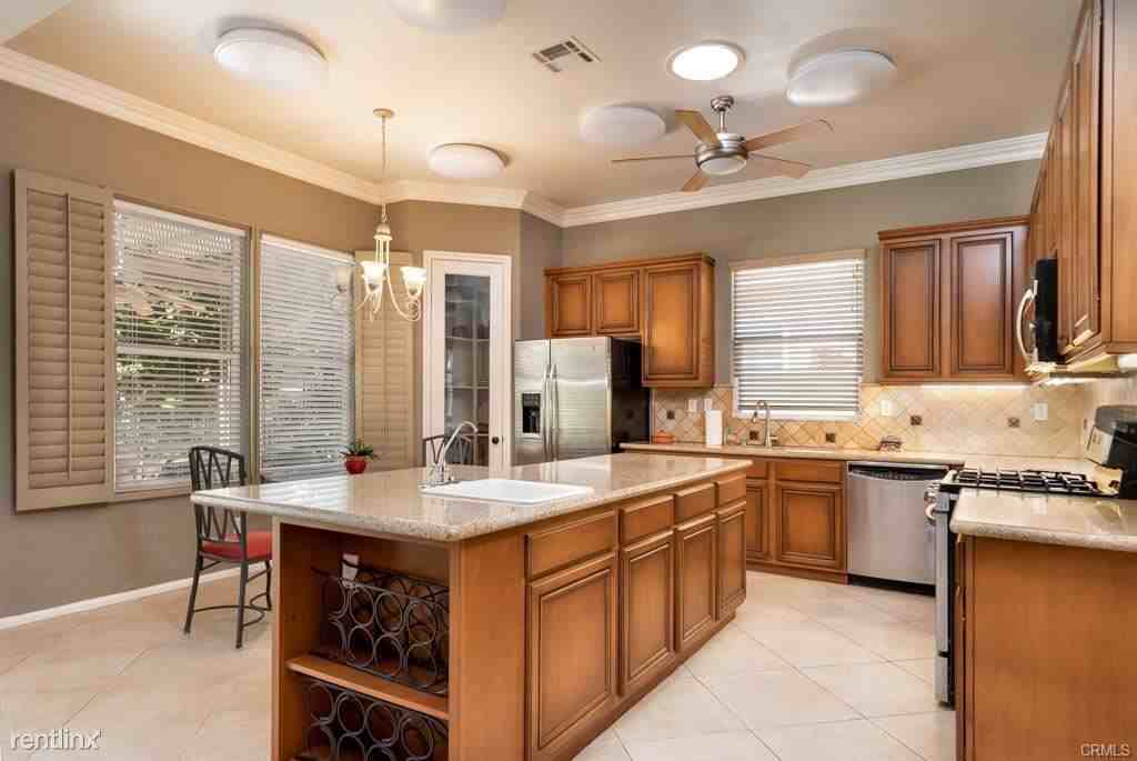 49715 Lewis Rd - Photo 3 of 10
