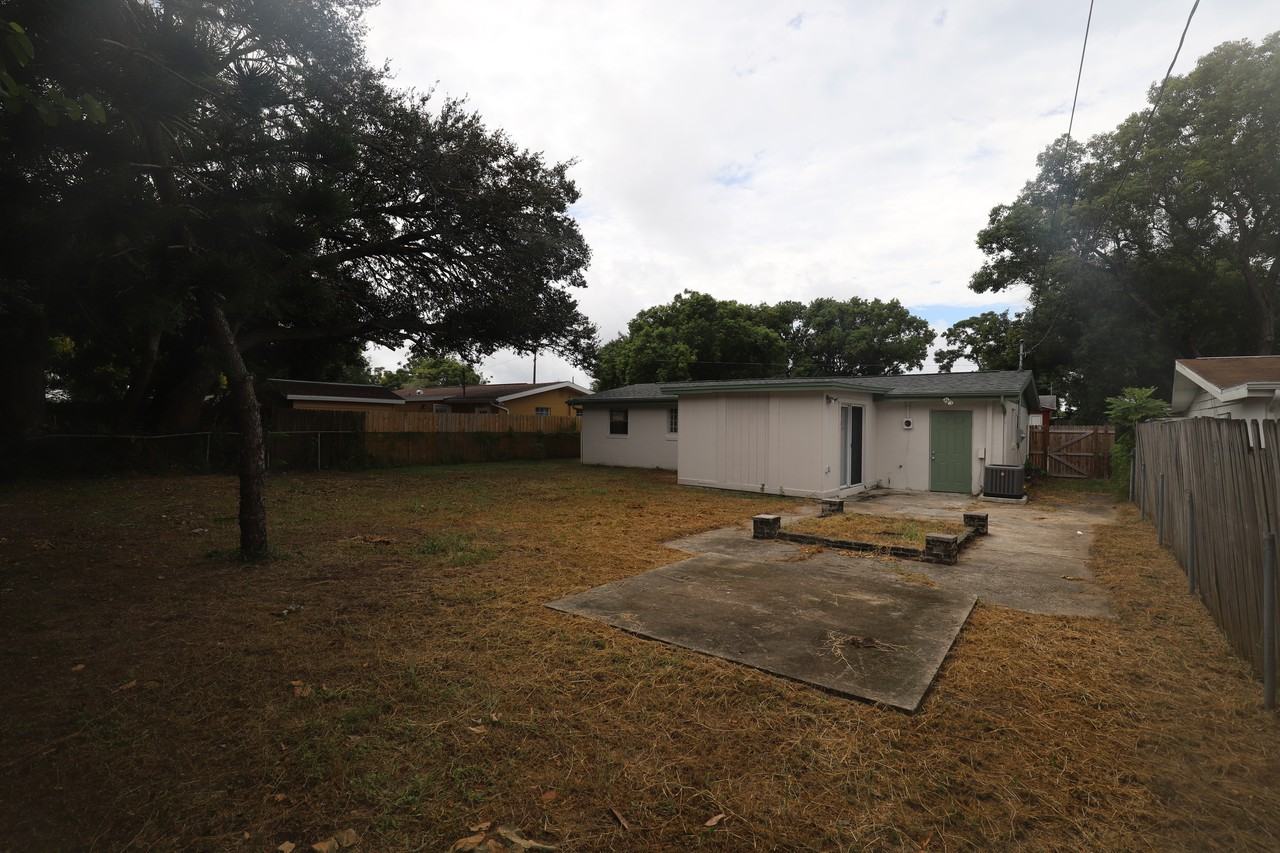 4612 Belfast Dr - Photo 7 of 10