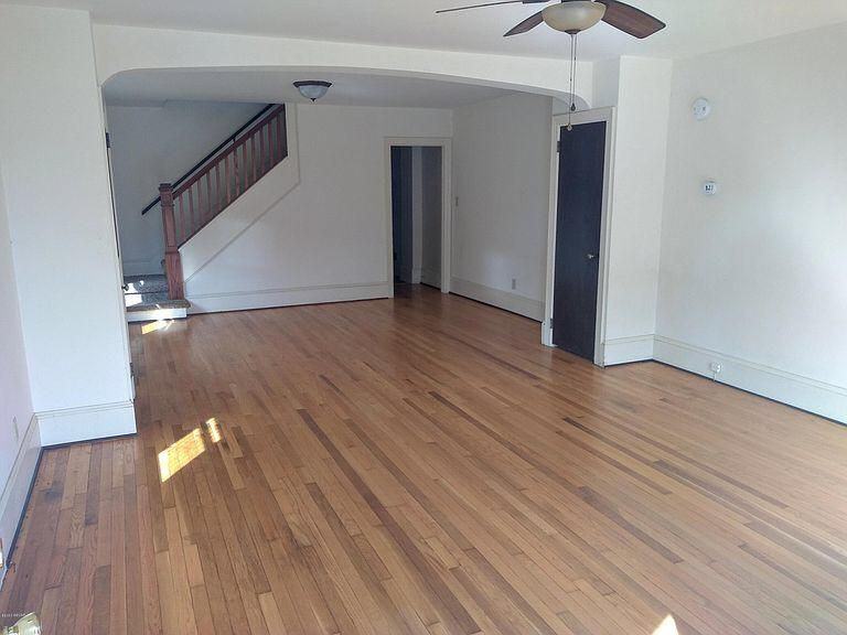 361 Union Ave - Photo 3 of 16