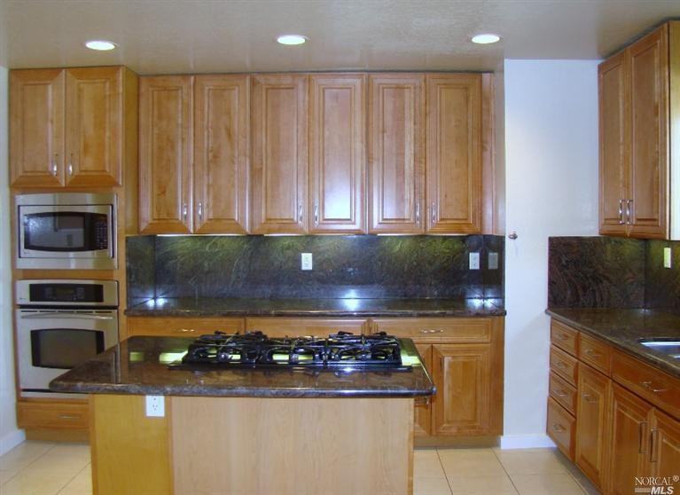 95 Ashford Ave - Photo 2 of 13