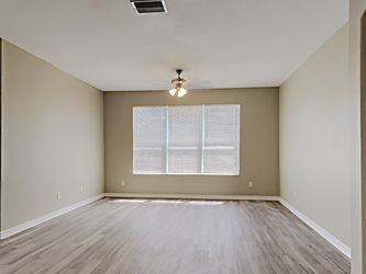 2314 125th Dr E - Photo 3 of 9