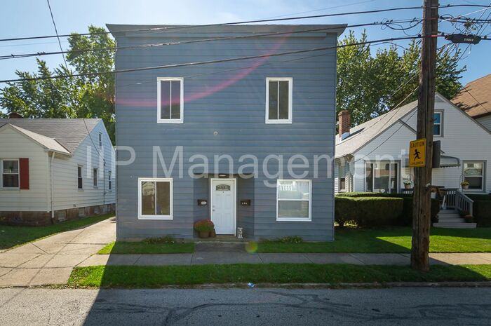 2815 Tampa Ave - Photo 2 of 26