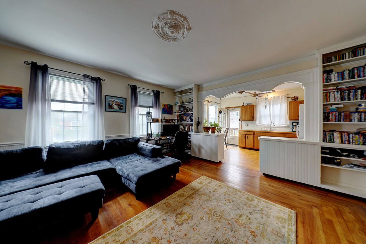 35 State St - Photo 2 of 7