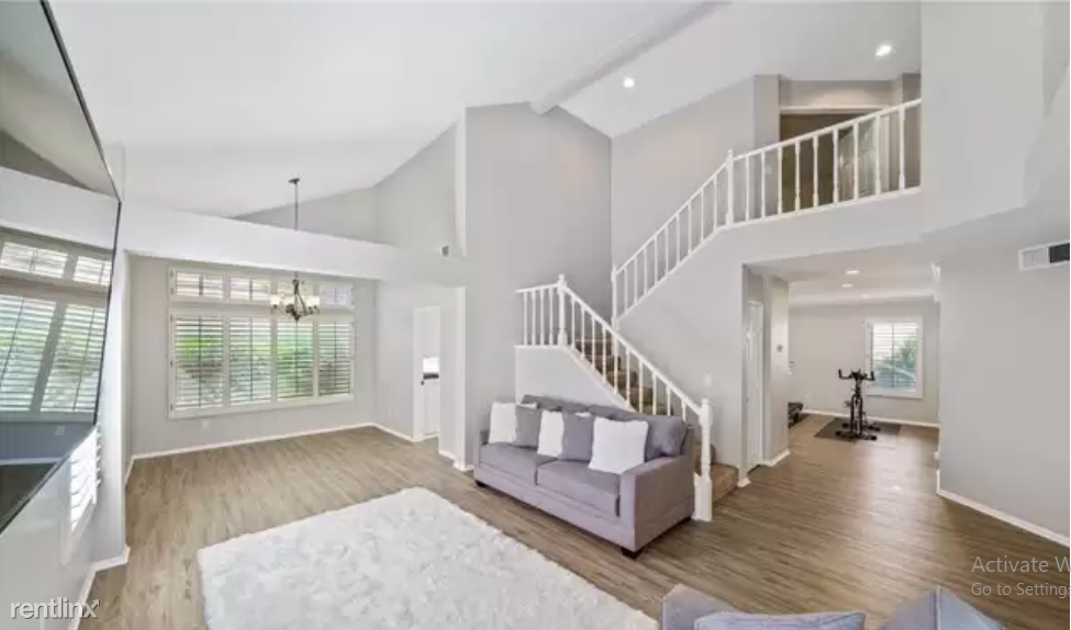 27523 Mariam Pl - Photo 3 of 8