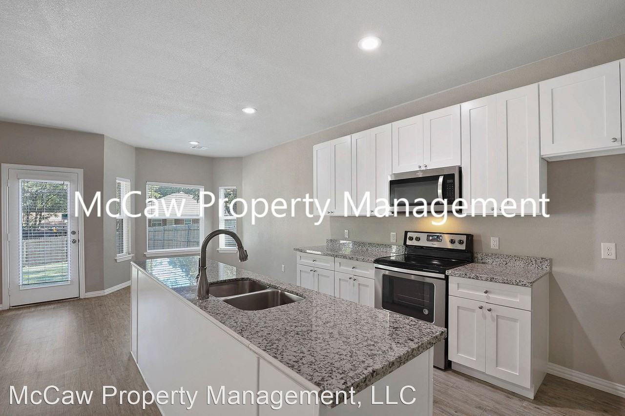 8225 Richard St - Photo 2 of 22