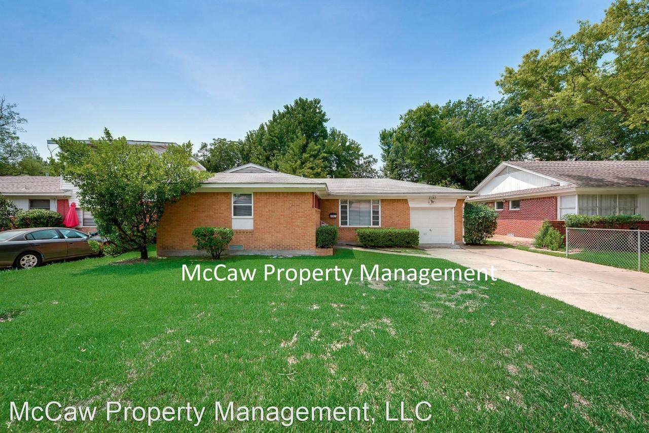 2149 Utica Dr - Photo 2 of 18