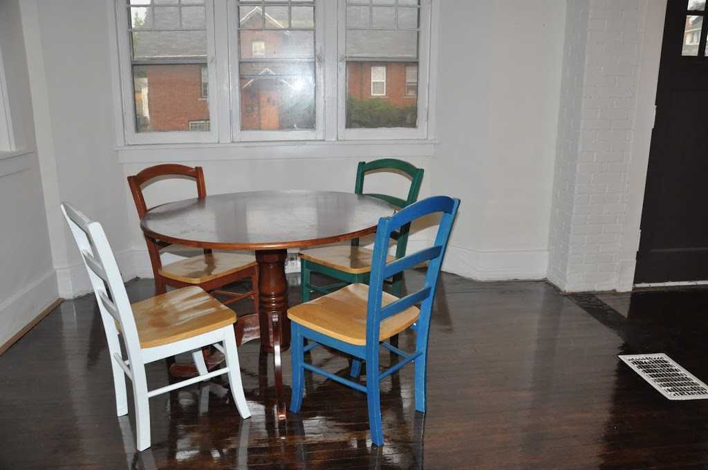 151 Englewood - Photo 3 of 8