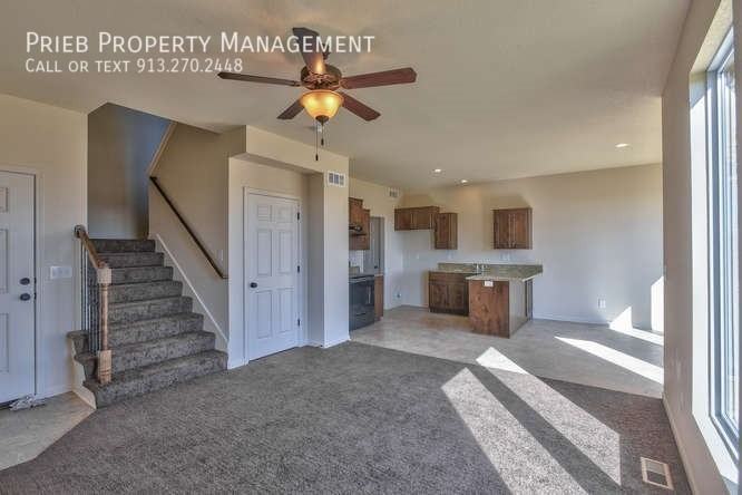 214 N Ferrel St - Photo 2 of 23