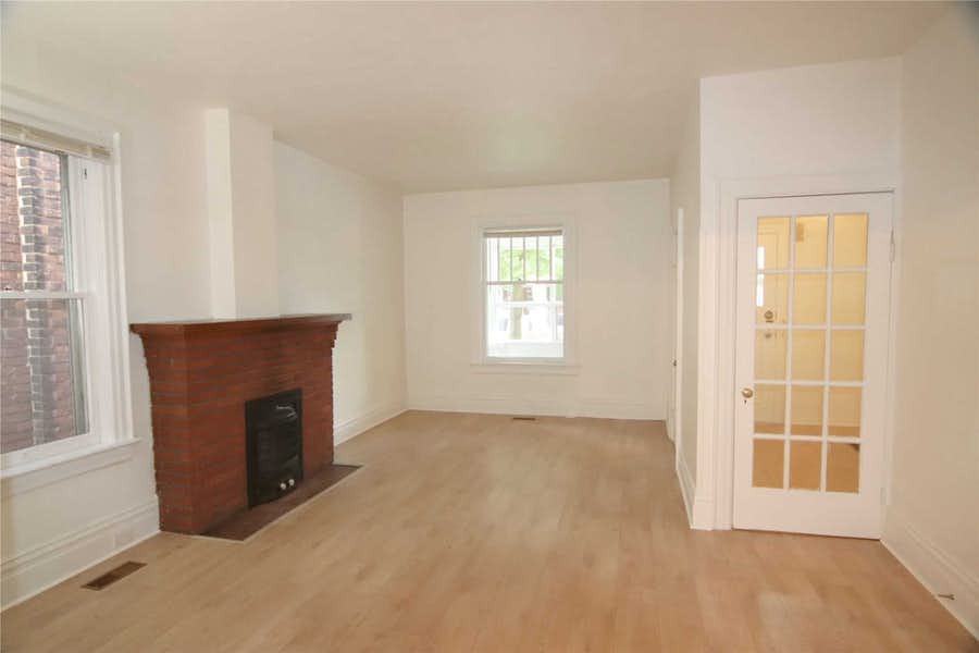 267 Evelyn Avenue - Photo 3 of 16