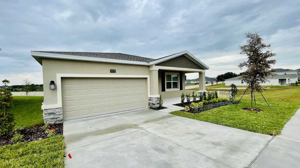 905 Citrus Reserve Blvd - Photo 2 of 35