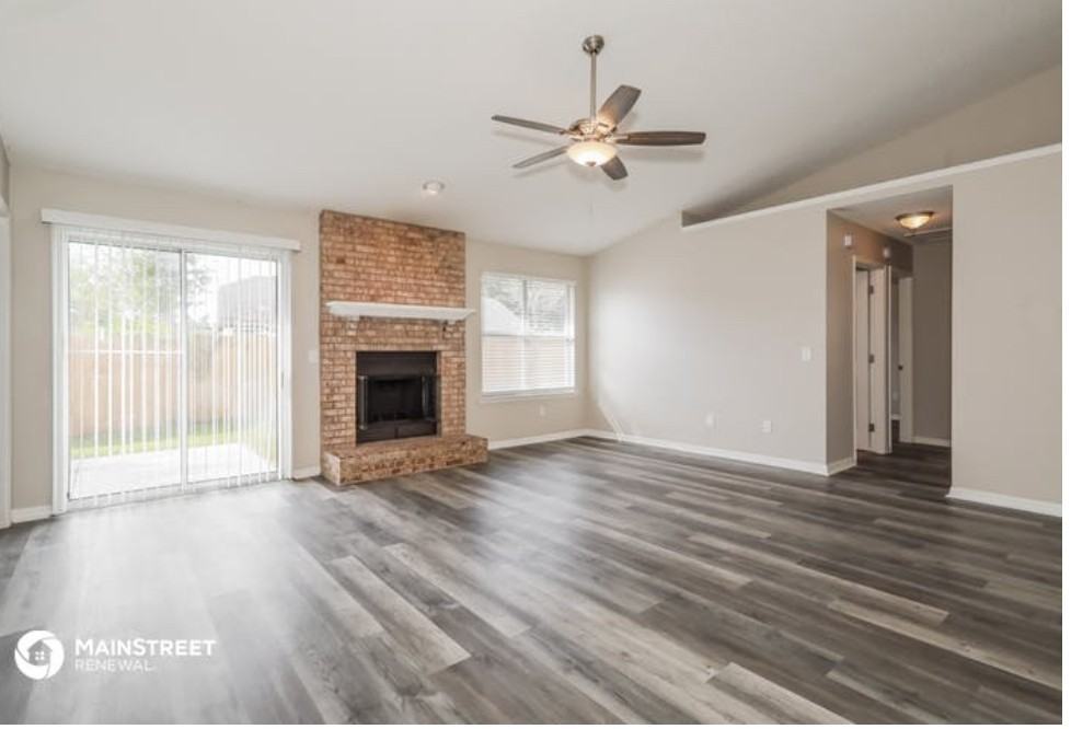 330 Jefferson Avenue - Photo 3 of 7