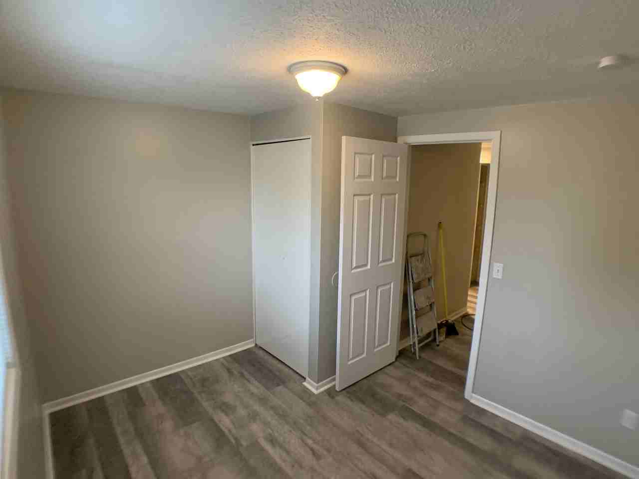 3233 Hewitt Avenue Northwest - Photo 3 of 9