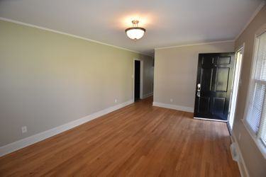1515 Burnley Rd - Photo 2 of 22