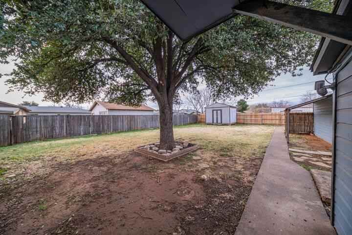 705 Ainslee St #1 - Photo 2 of 10