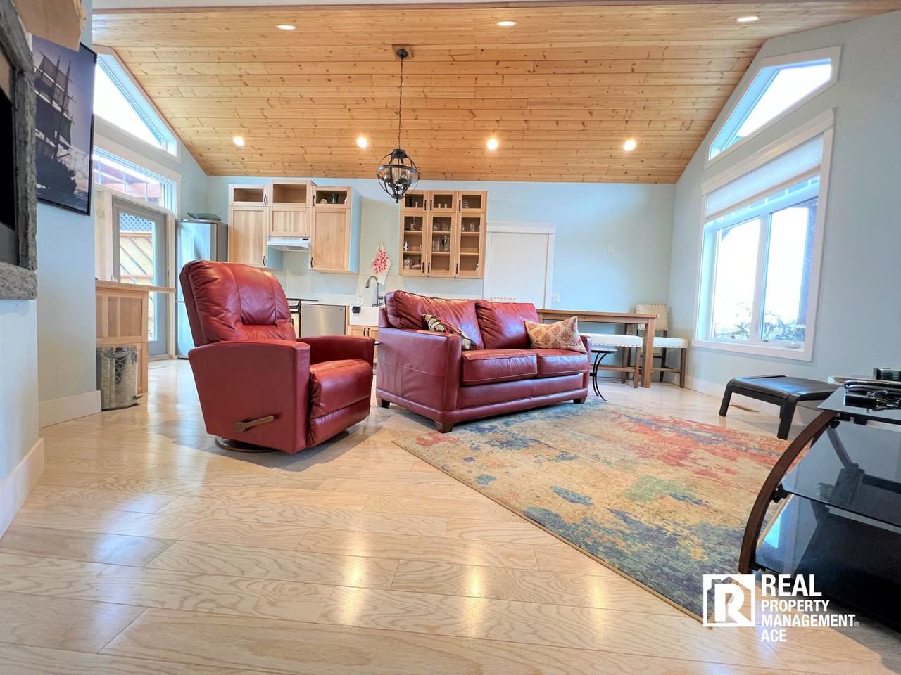 Fully Furnished 2 Bed + 1 Bath Suite in DeWinton / Acreage Living - Photo 3 of 50