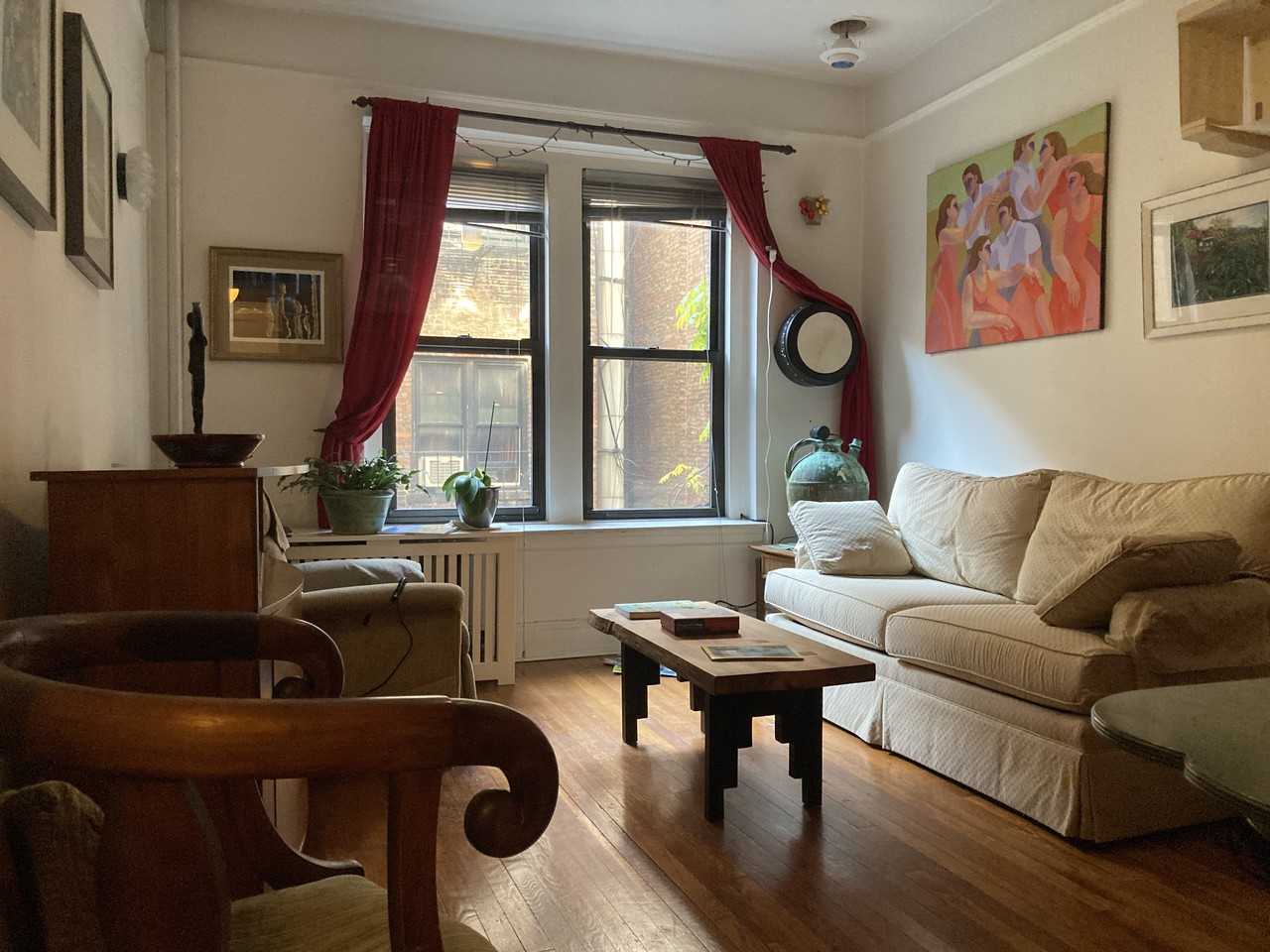 228 West 17th Street #3C - Photo 2 of 11