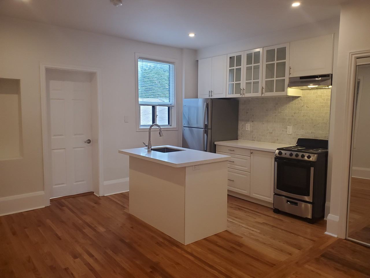 1300 Lansdowne Avenue #Main - Photo 2 of 18