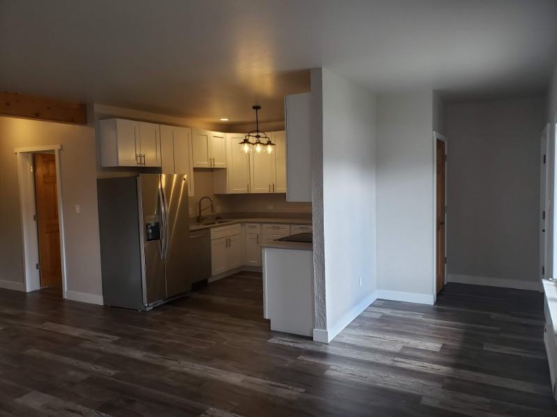 623 Cedar Ln - Photo 3 of 25