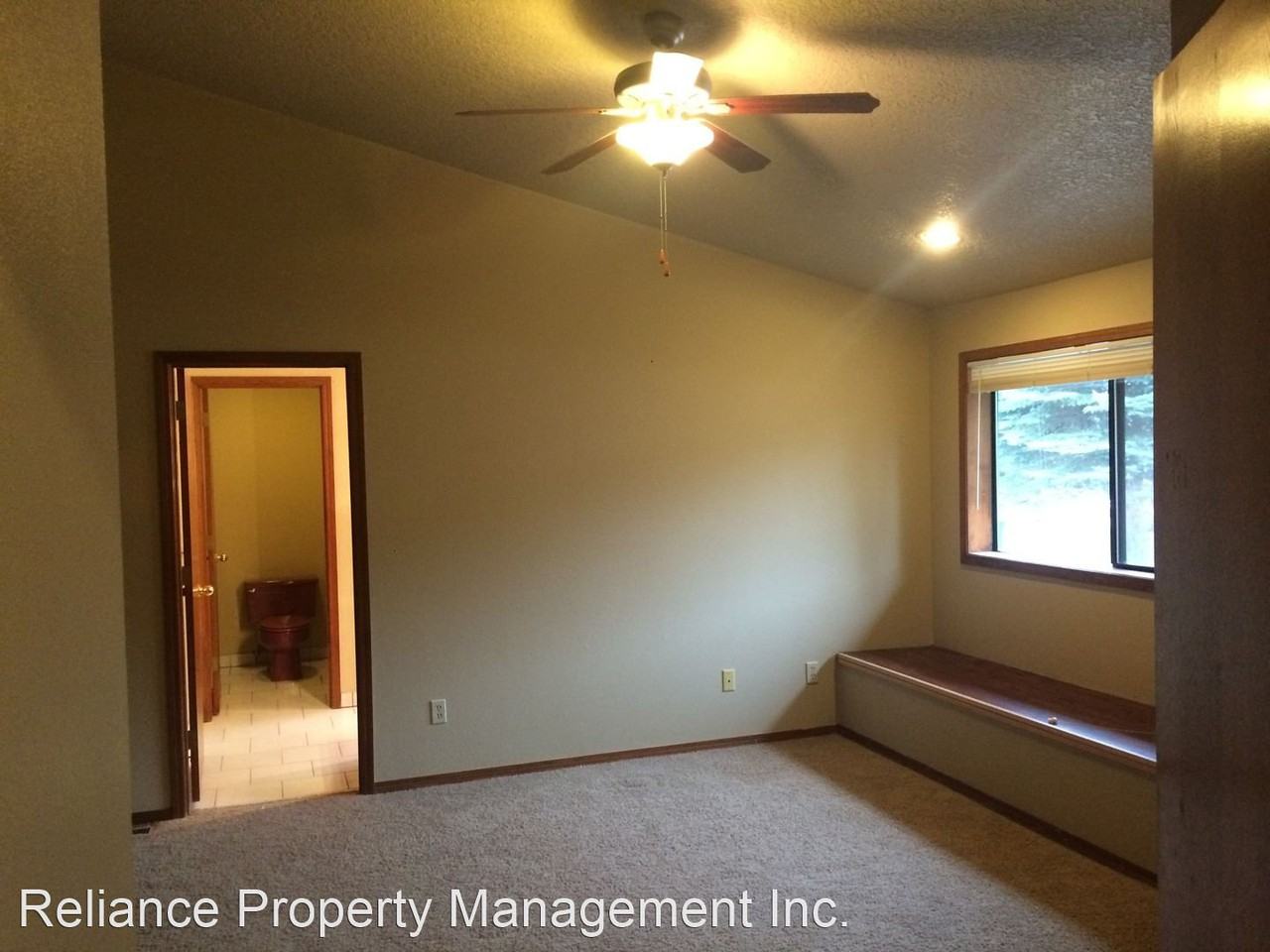 8411 Se Clatsop Ct - Photo 2 of 20