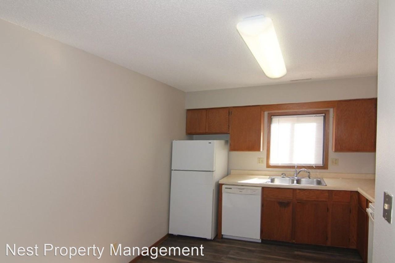 934 Boston Way - Photo 3 of 10