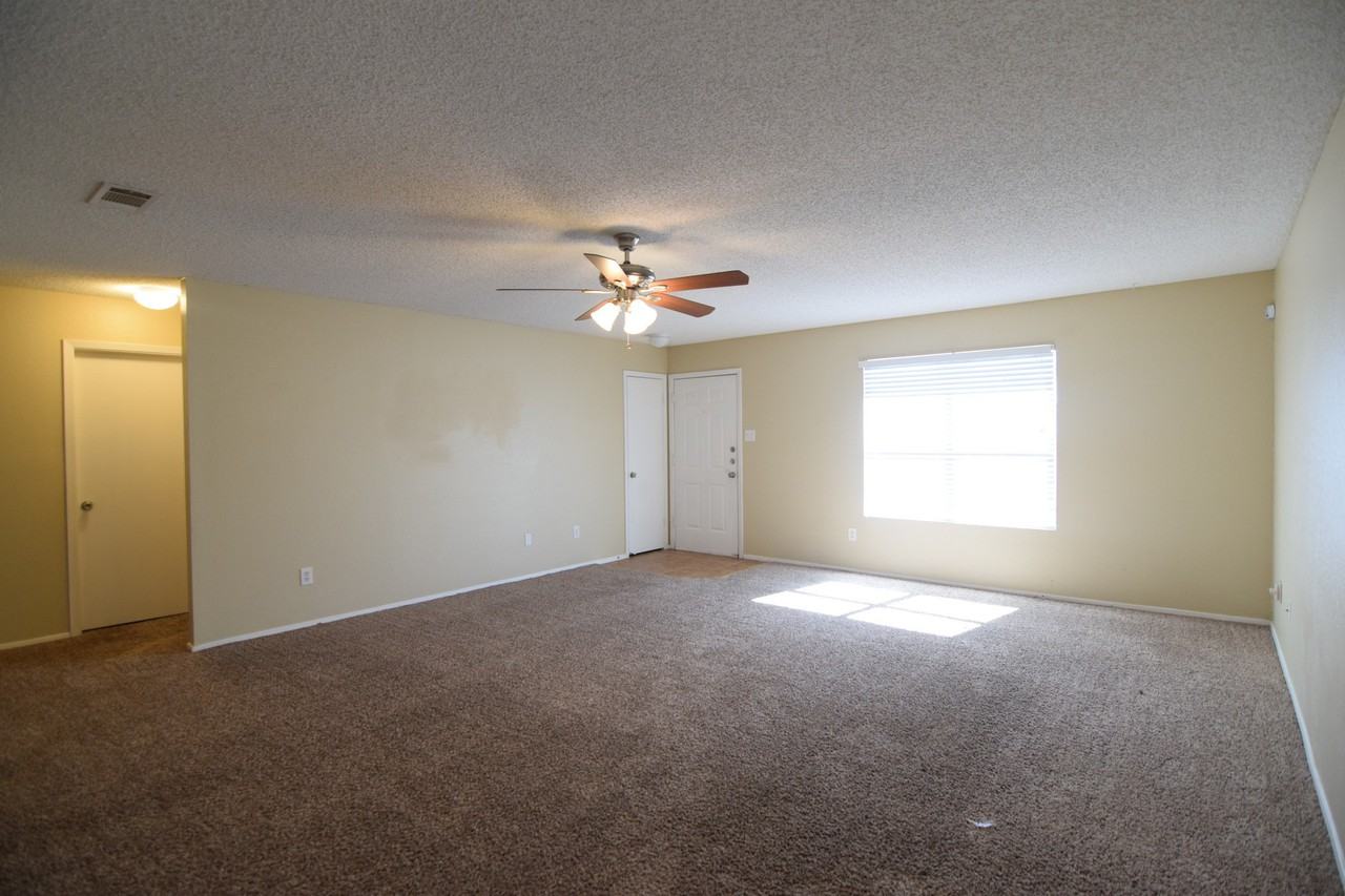 4609 Stallion Drive - Photo 5 of 18