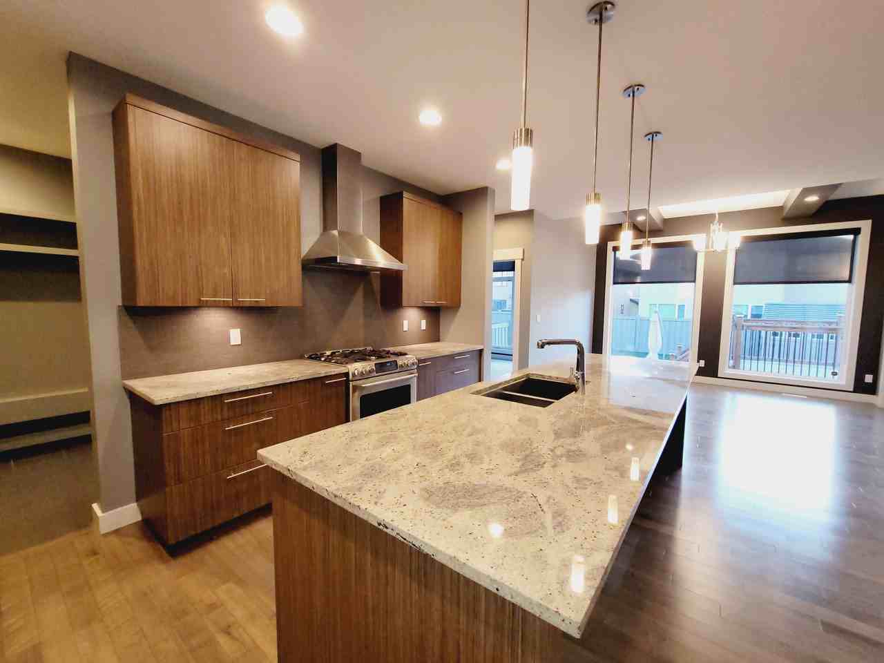 3910 Whitelaw Close Nw - Photo 2 of 21