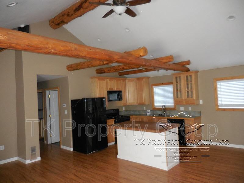 13451 Quaker Hill Cross Rd - Photo 2 of 30