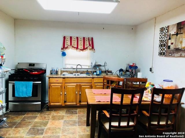 1910 San Patricio St - Photo 2 of 5