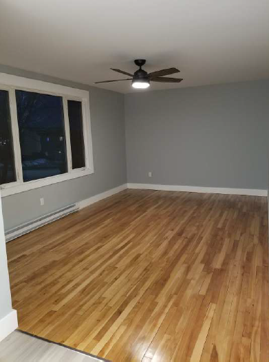 642 Michael Cres #1 - Photo 5 of 13