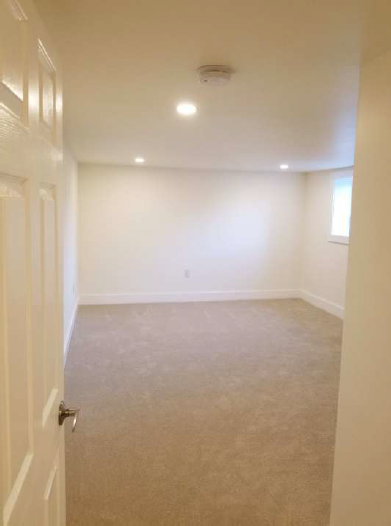 642 Michael Cres #1 - Photo 7 of 13