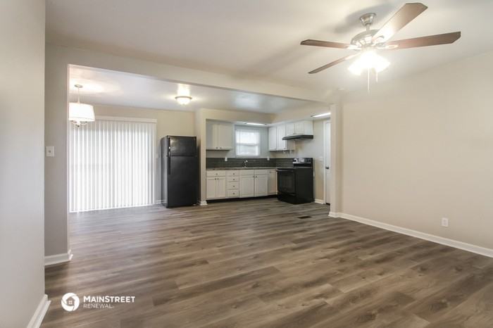 5105 Rixon Ave - Photo 3 of 16
