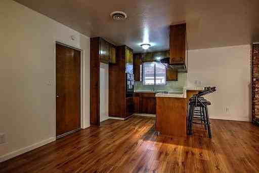 2001 Shushan Dr - Photo 2 of 9