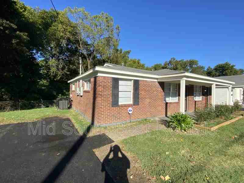 1487 S Cooper St - Photo 2 of 8