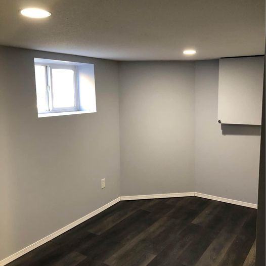 1177 Connaught Dr #B - Photo 5 of 8