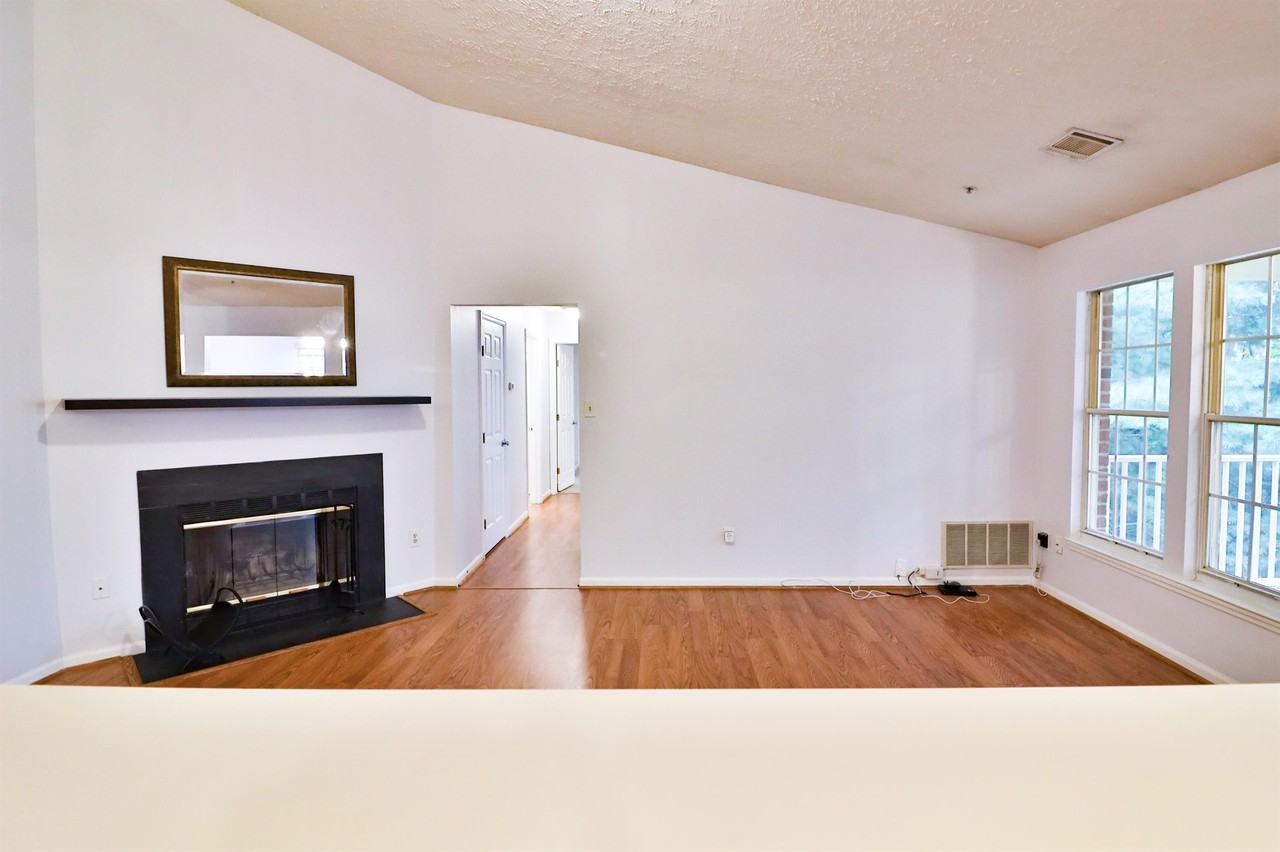 13110 Briarcliff Ter #610 - Photo 7 of 35